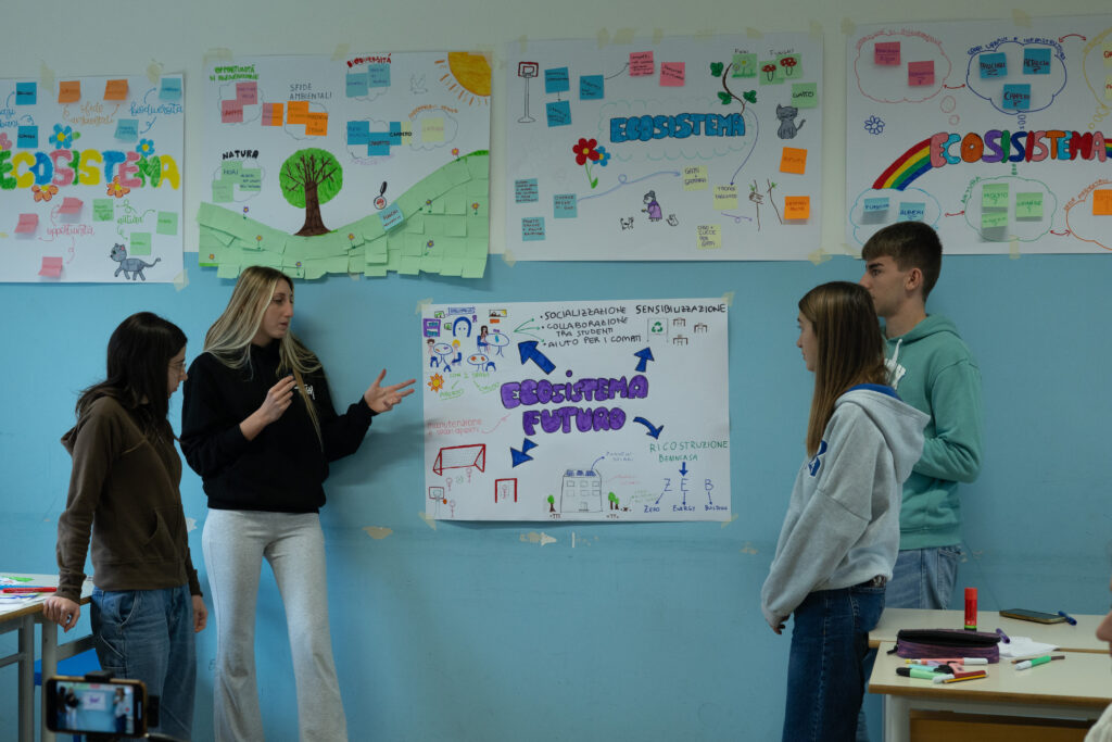 echoes foto laboratorio scuola savoia benincasa 2025.jpg 2