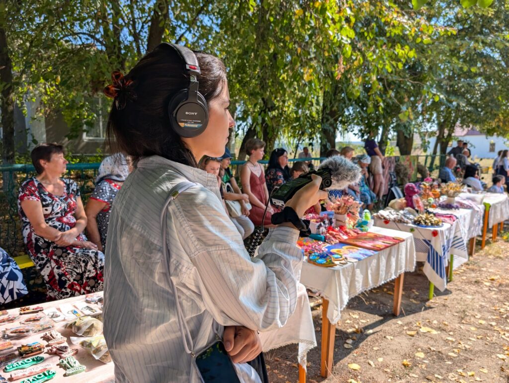 Discovery Guide &mdash; photo from the art residency in Ukraine, September 2025 - Gorayiv Village Club community meeting 9
