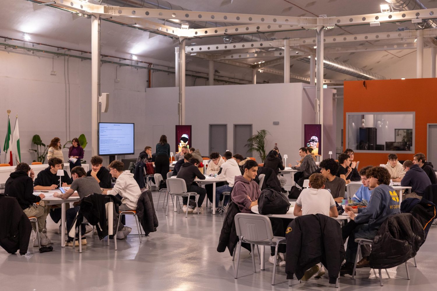 Art-and-media-for-debunking-workshop-AI-Story-per-fAIr-media-progetto-CERV-Tecnopolo-Bologna-dmstfctn-e-sineglossa-6-scaled.jpg