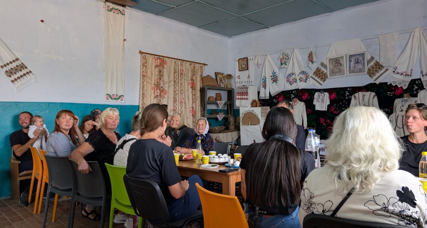 Discovery Guide — photo from the art residency in Ukraine, September 2025 - Chabanivka museum 6
