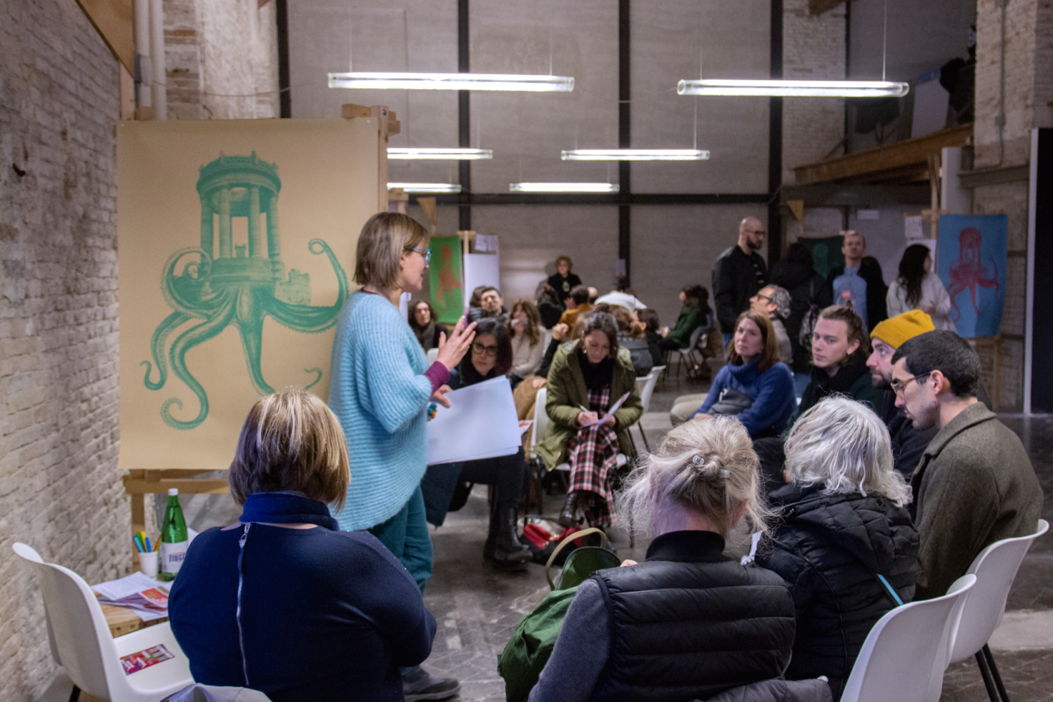 Foto dall'evento "E se Ancona fosse un essere vivente?" per la coprogettazione del tema della guida nonturistica di Ancona (11 febbraio 2023)