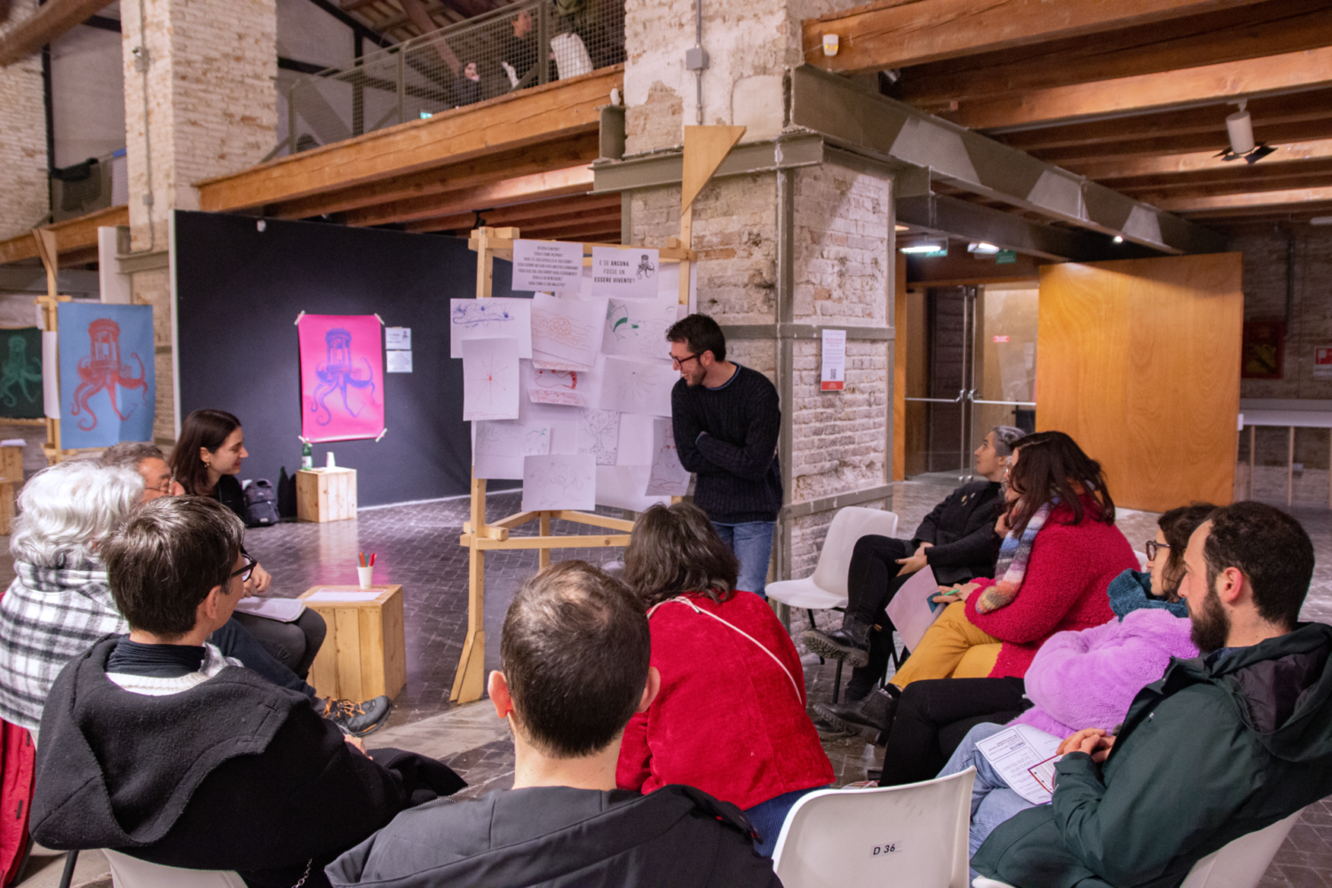 Foto dall'evento "E se Ancona fosse un essere vivente?" per la coprogettazione del tema della guida nonturistica di Ancona (11 febbraio 2023)