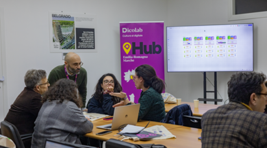 foto corso Dicolab. Cultura al digitale Hub Emilia-Romagna e Marche
