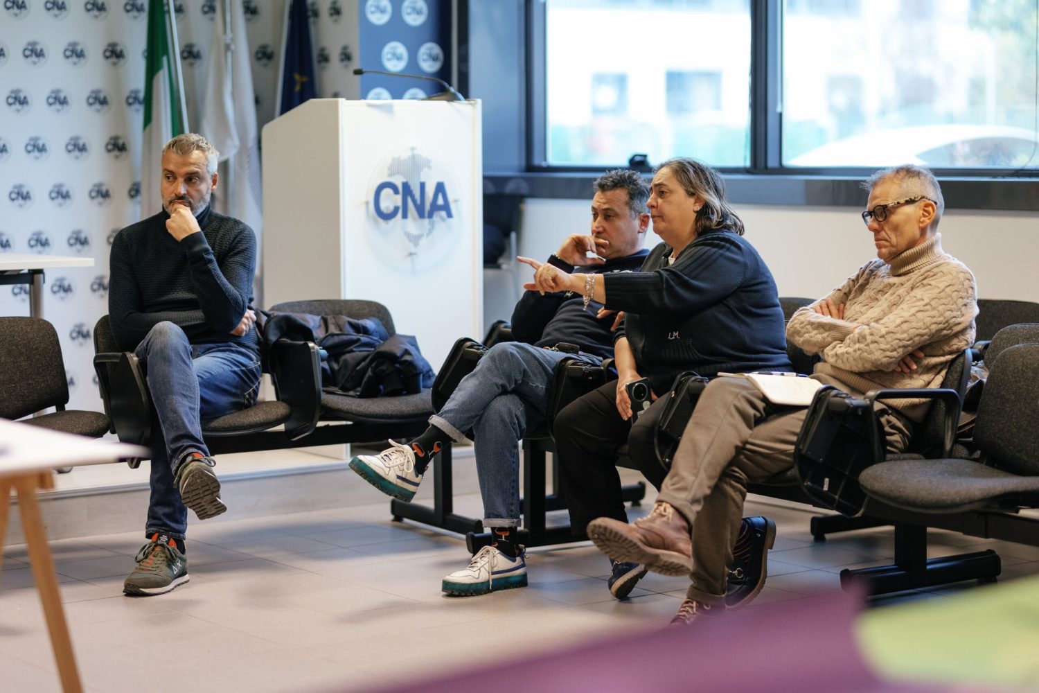 foto laboratorio CNA Ancona tenuto da Alessia Tripaldi Tommaso Sorichetti per codesign dei valori del futuro-ph Francesco Marini-34